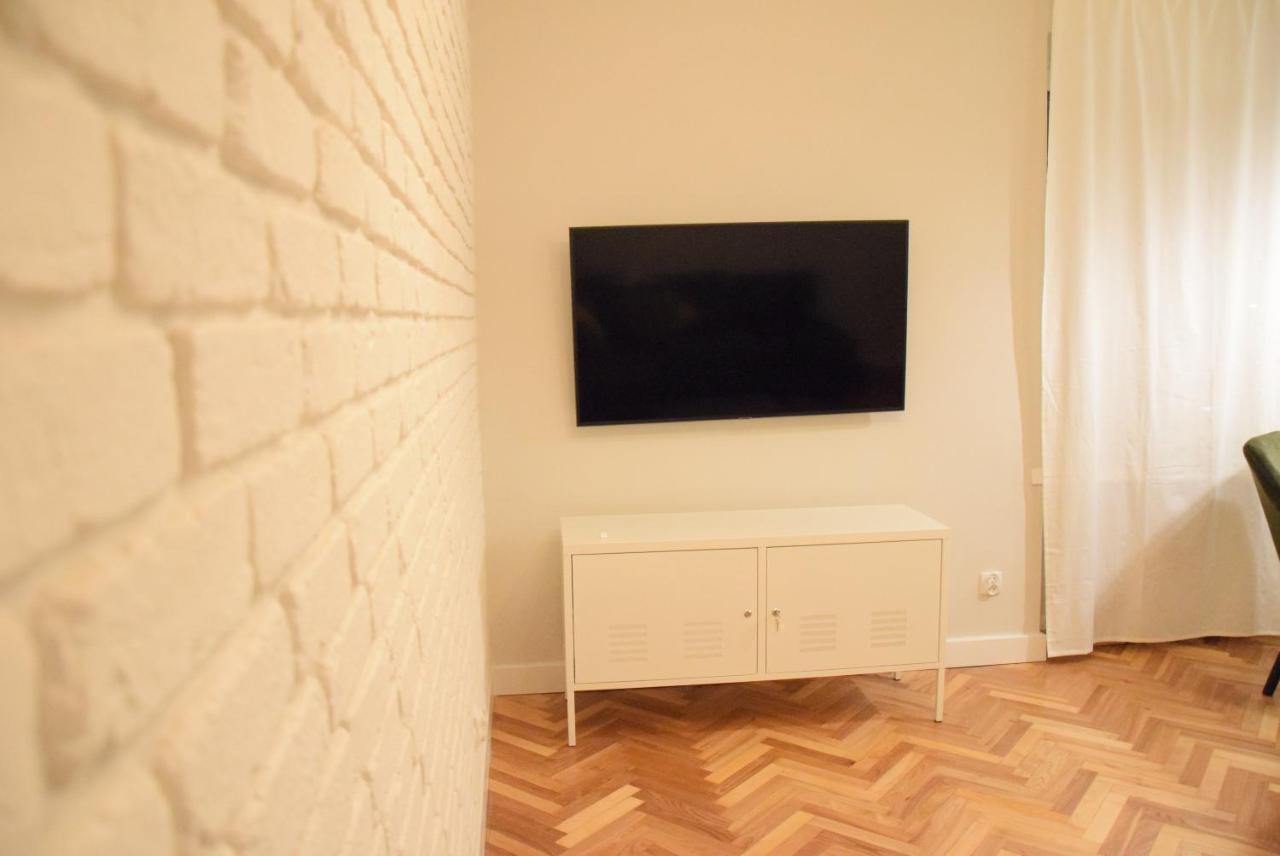 Green Apartament Centrum Appartement Olsztyn  Buitenkant foto