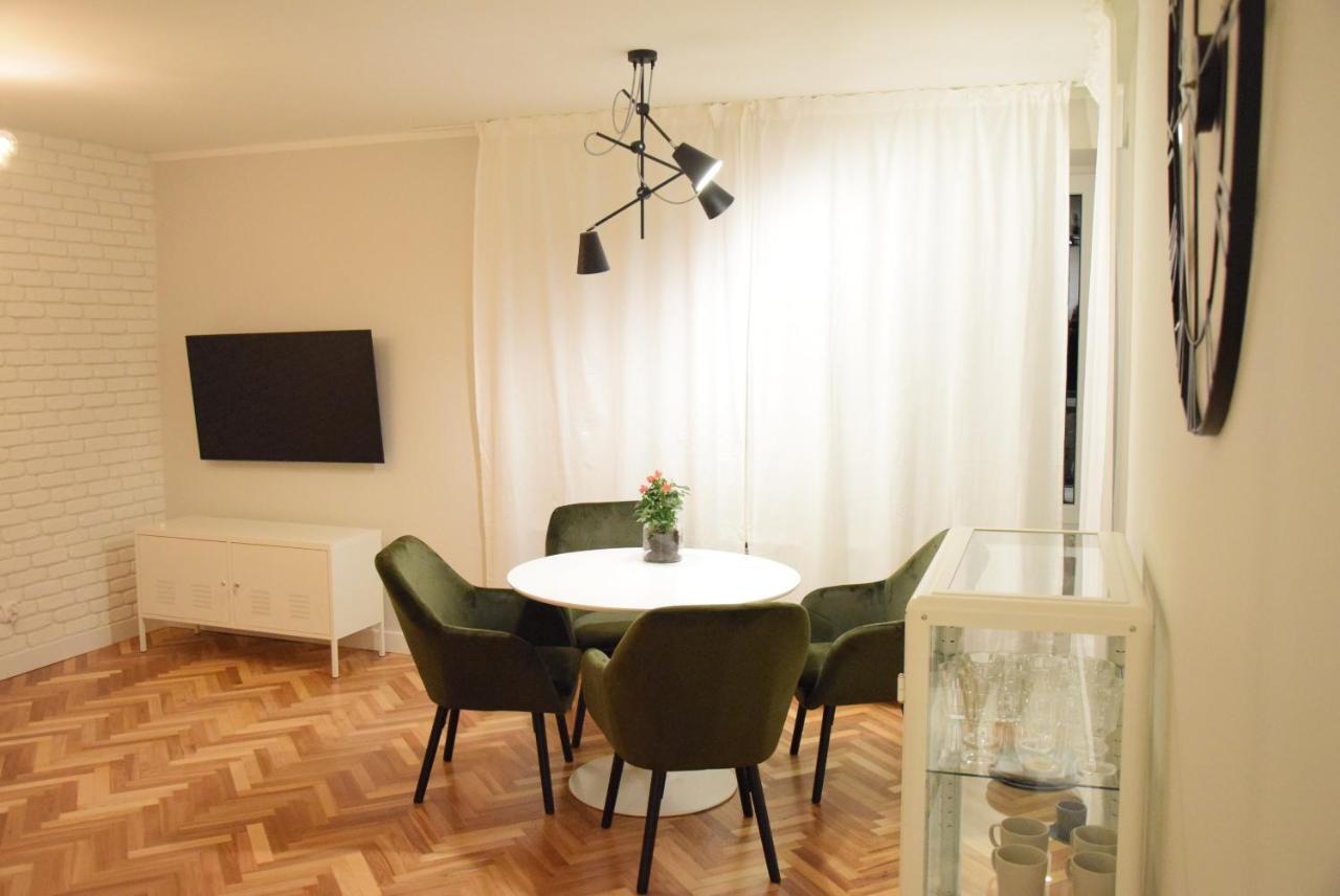 Green Apartament Centrum Appartement Olsztyn  Buitenkant foto